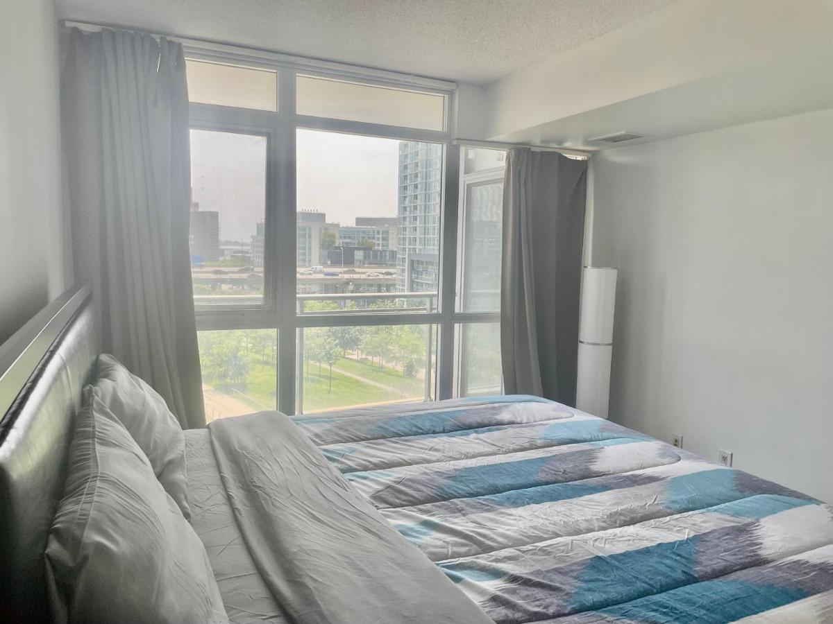 Three Br Condo Step To Cn Tower Rogers Center With Free Parking Toronto Buitenkant foto