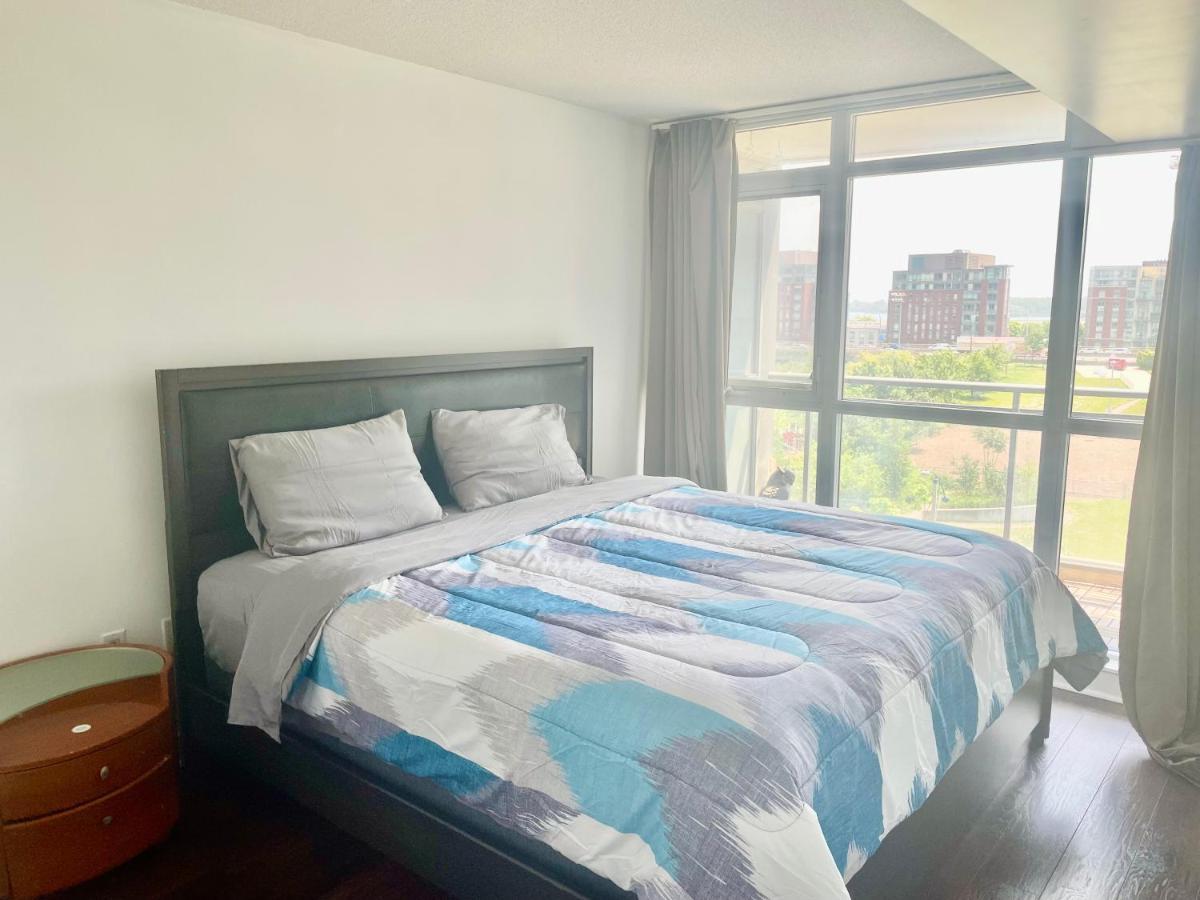 Three Br Condo Step To Cn Tower Rogers Center With Free Parking Toronto Buitenkant foto