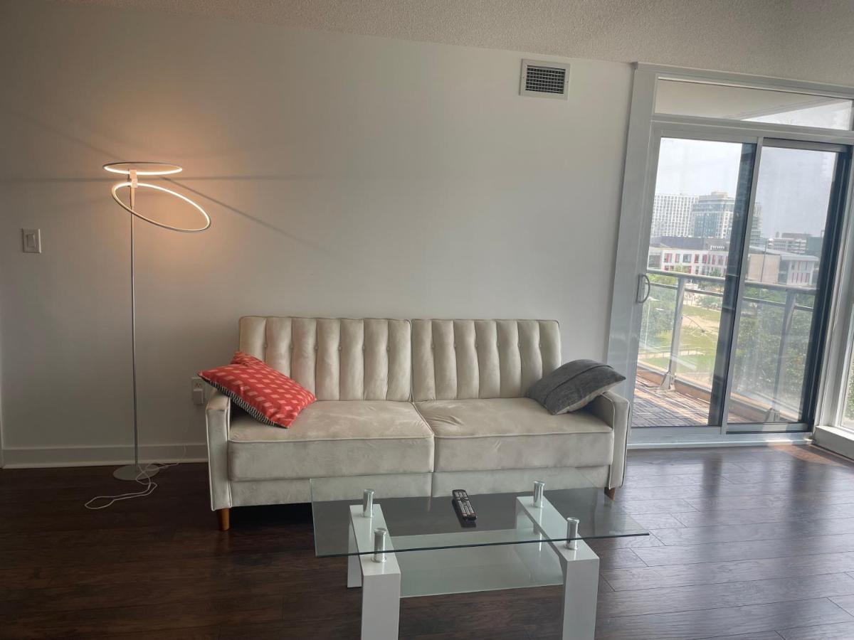Three Br Condo Step To Cn Tower Rogers Center With Free Parking Toronto Buitenkant foto