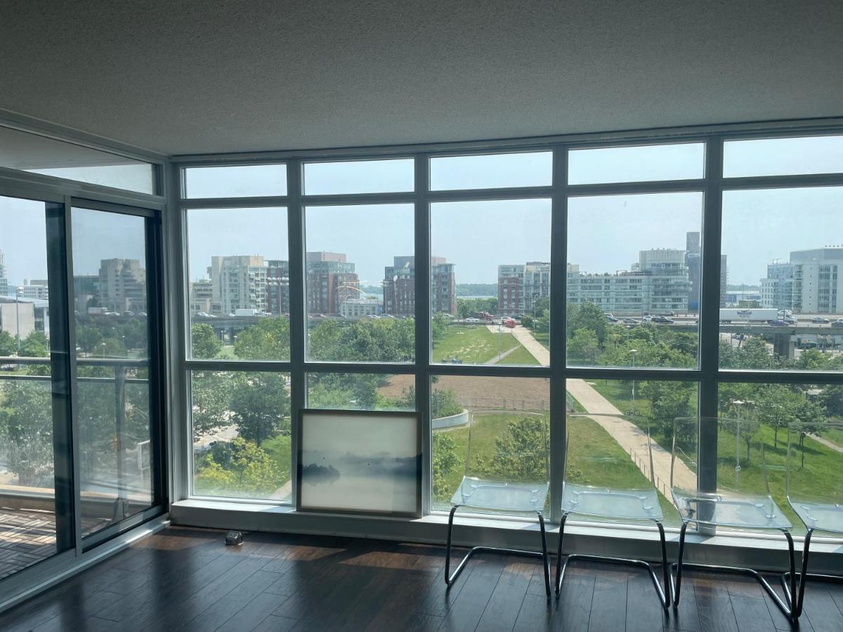 Three Br Condo Step To Cn Tower Rogers Center With Free Parking Toronto Buitenkant foto